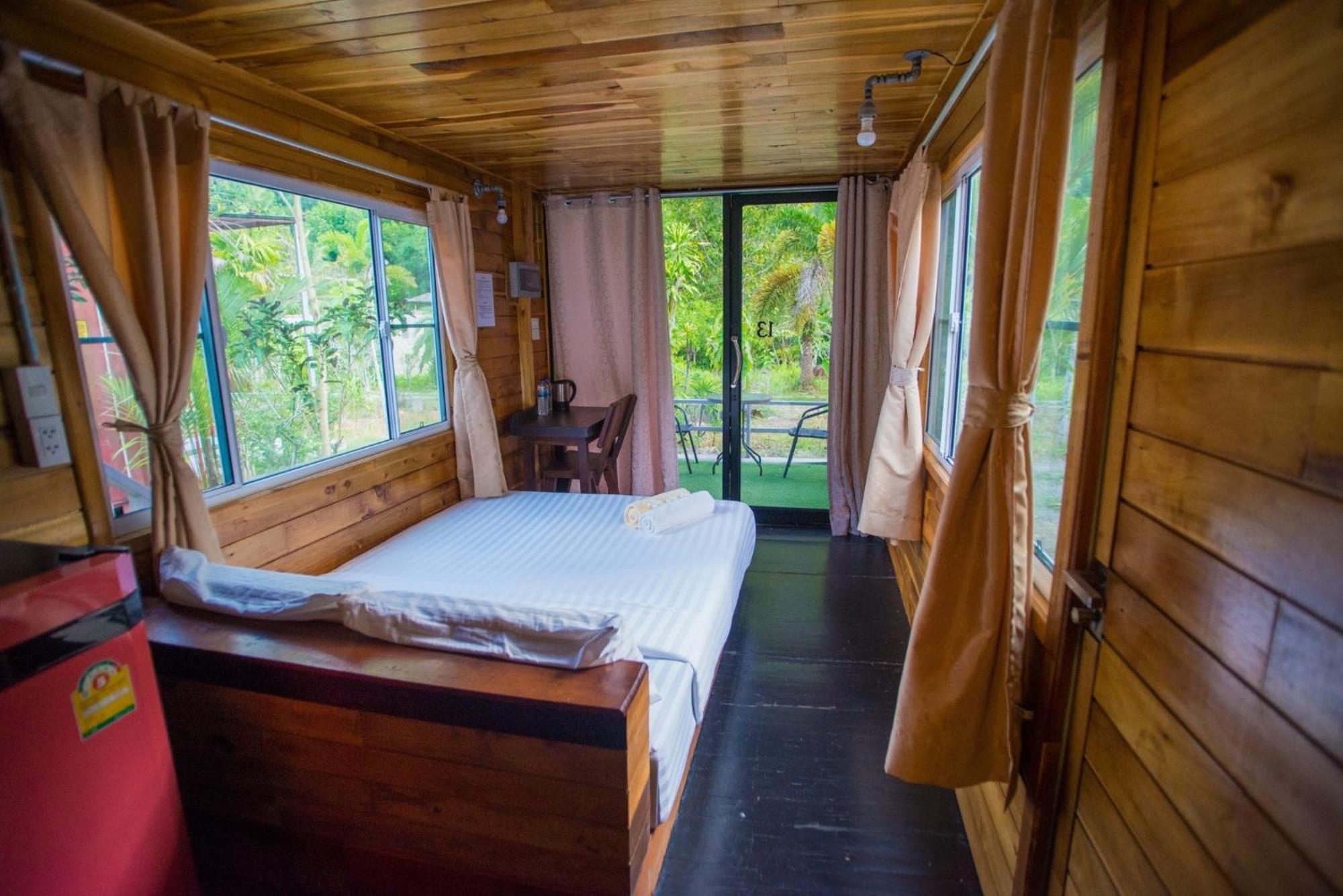 The Camper Lodge Khao Sok Ban Bang Bon Buitenkant foto