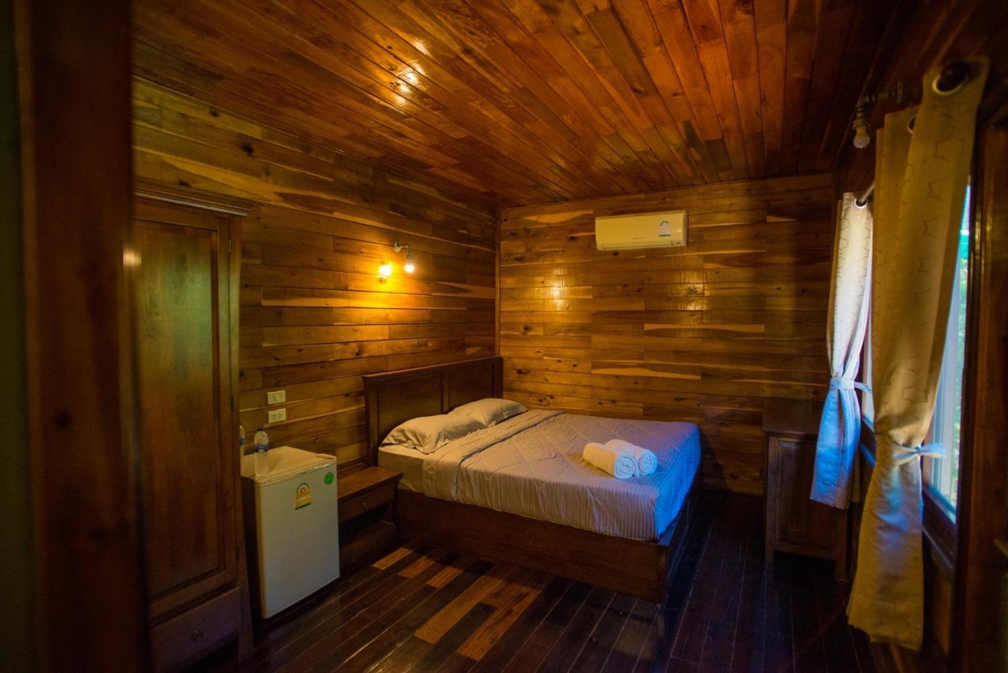 The Camper Lodge Khao Sok Ban Bang Bon Buitenkant foto