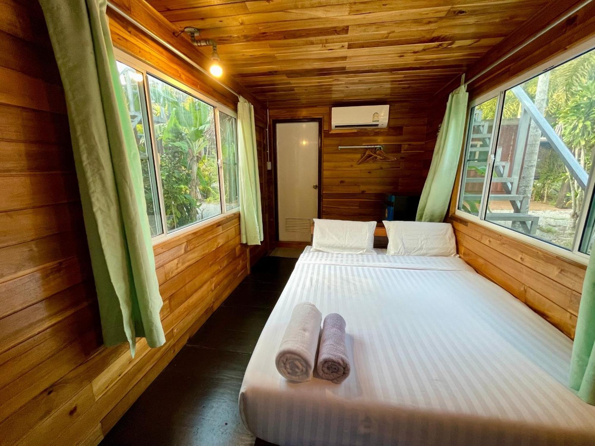 The Camper Lodge Khao Sok Ban Bang Bon Buitenkant foto